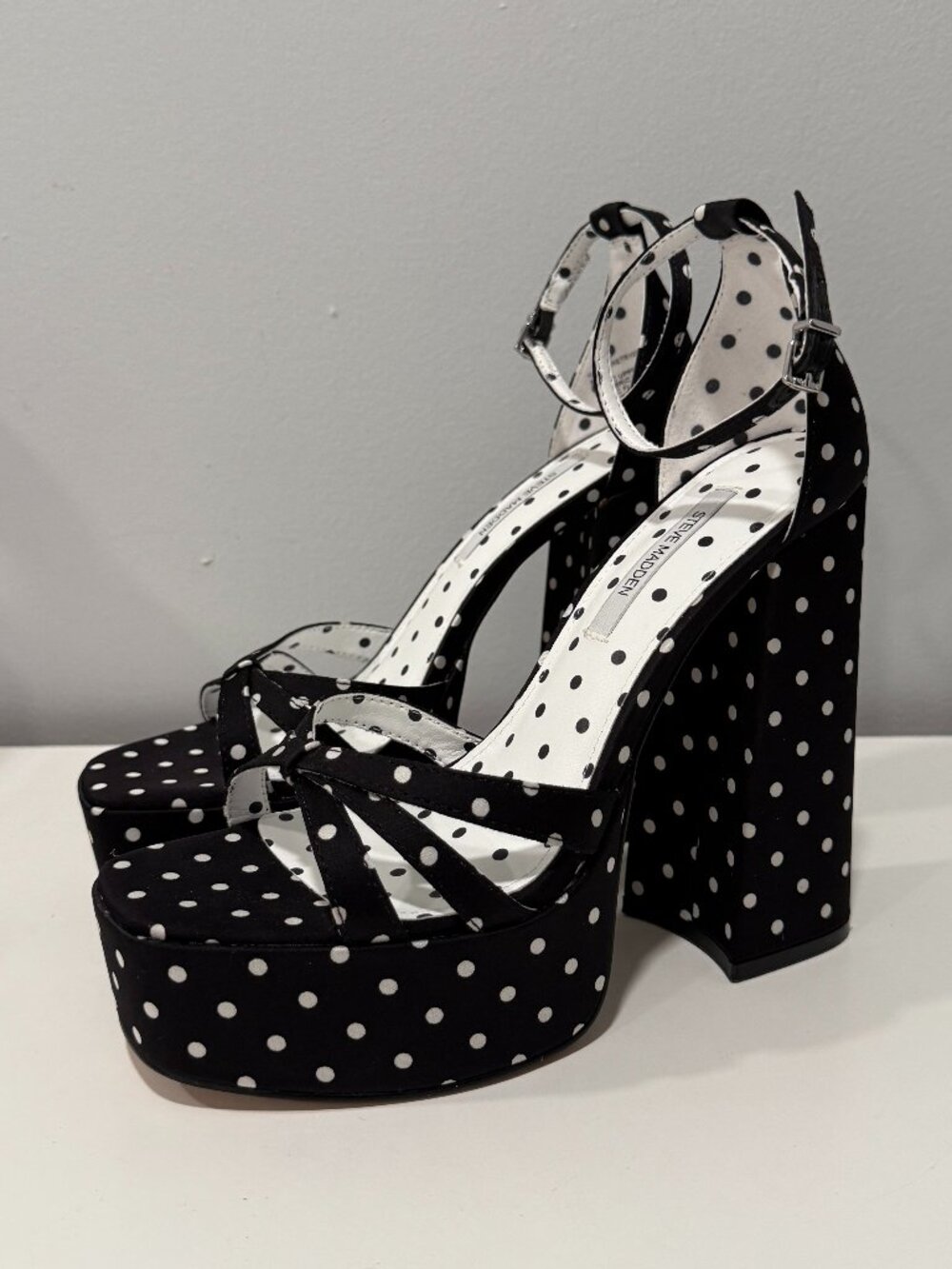 NWOT Steve Madden Women's Retro Block Heels - White/Black Polka Dot Size 8